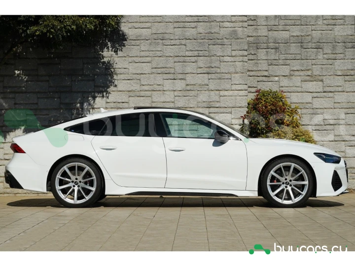 Audi RS7 Sportback Белый