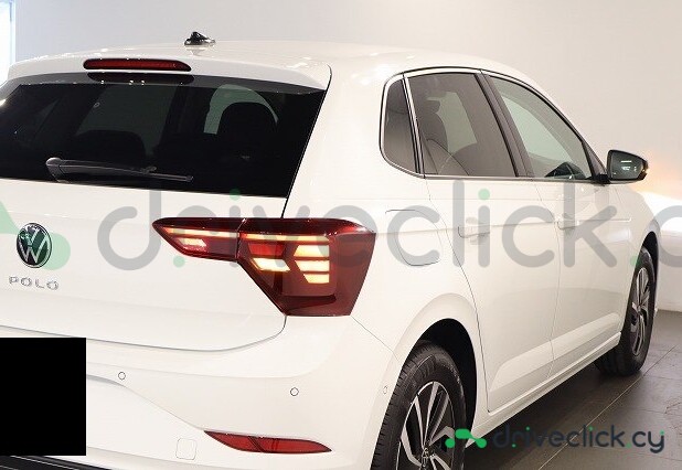 Volkswagen Polo White