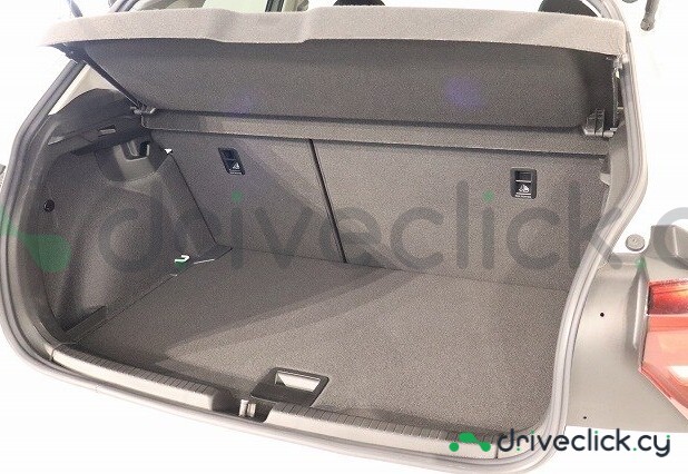 Volkswagen Polo White