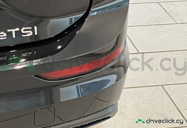Volkswagen Golf Black