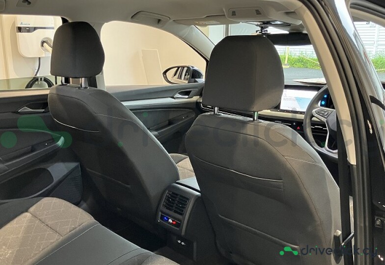Volkswagen Golf Black
