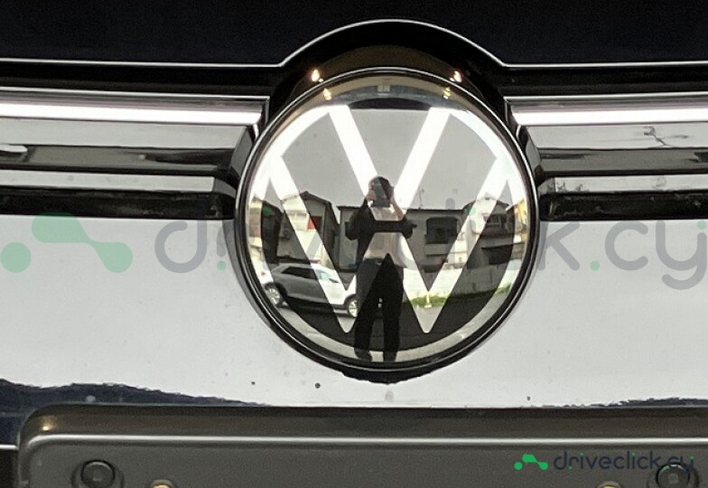 Volkswagen Golf Black