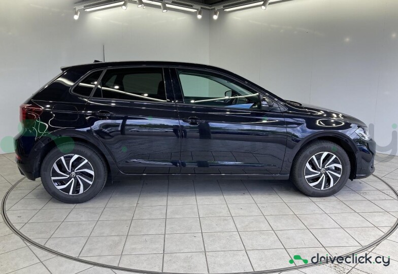 Volkswagen Polo Black