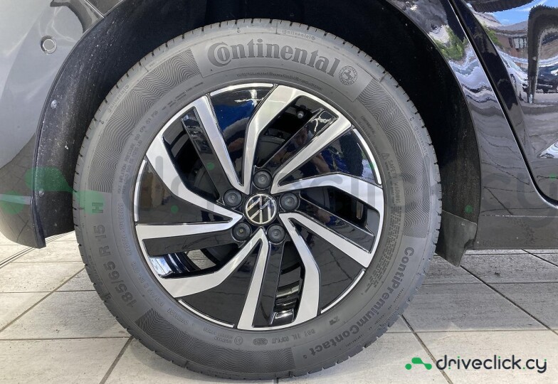 Volkswagen Polo Black