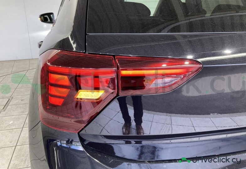 Volkswagen Polo Black