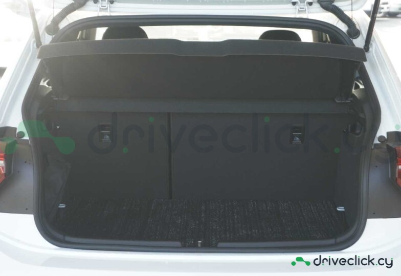 Volkswagen Polo White