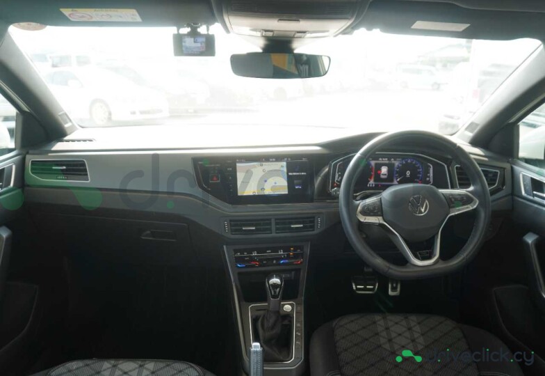 Volkswagen Polo White