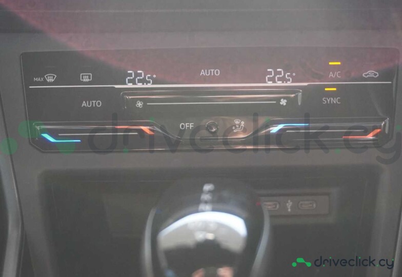 Volkswagen Polo White