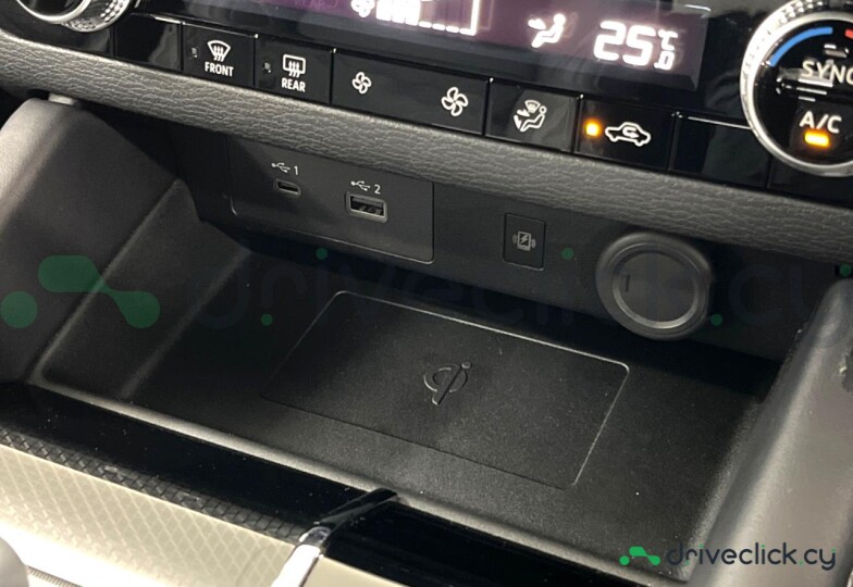 Mitsubishi Outlander Black