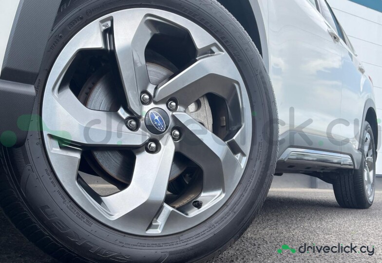 Subaru Forester White