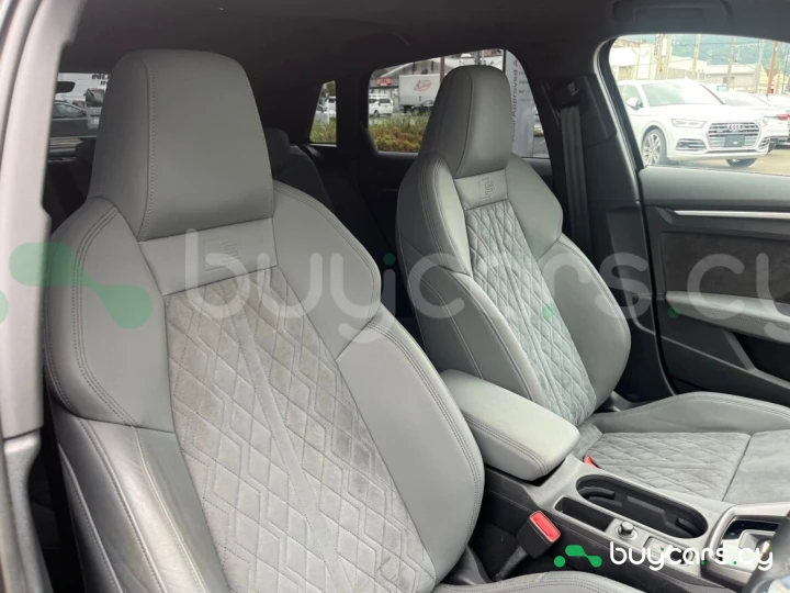 Audi S3 Sportback Черный