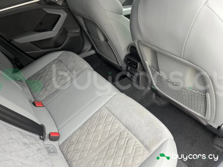 Audi S3 Sportback Черный