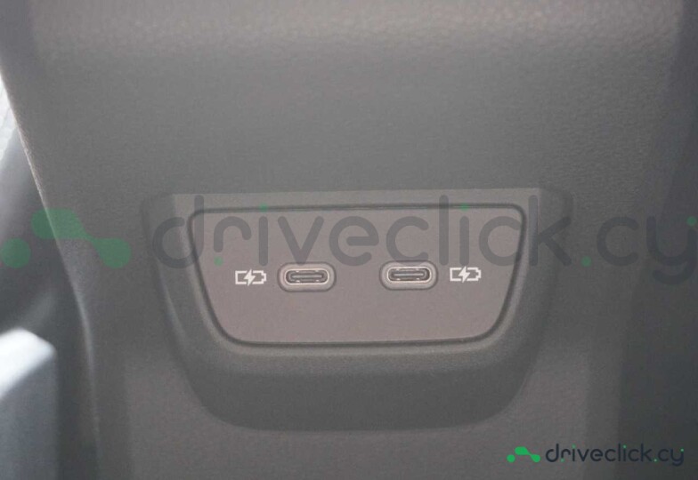 Volkswagen Polo White