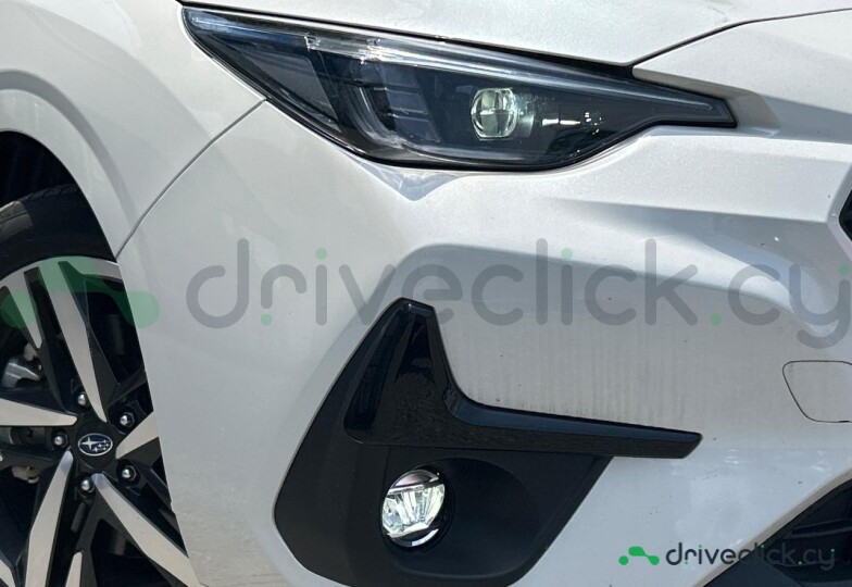 Subaru Impreza Белый