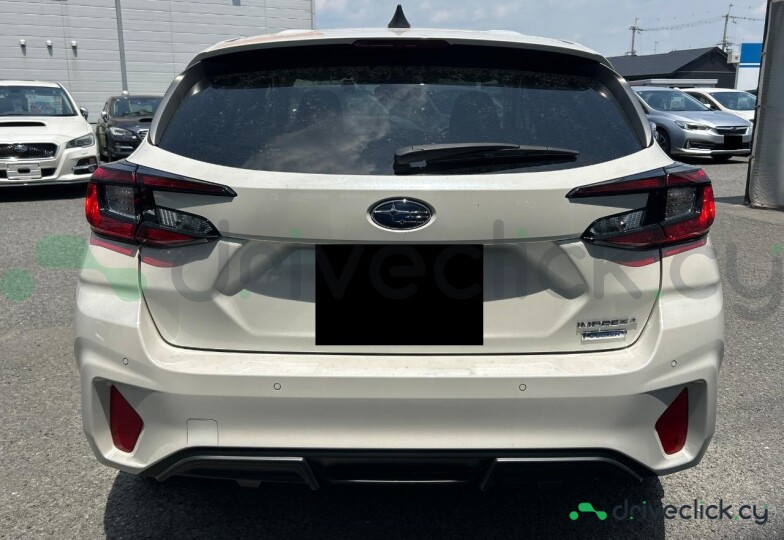 Subaru Impreza Белый