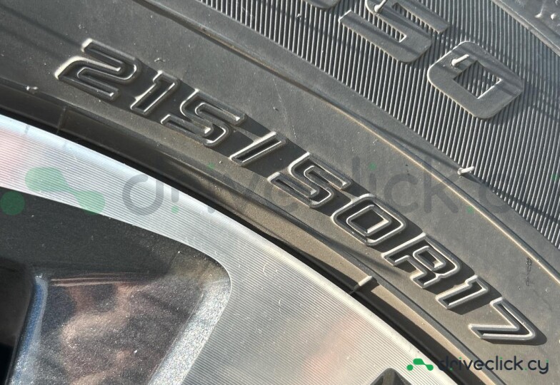 Subaru Impreza Белый