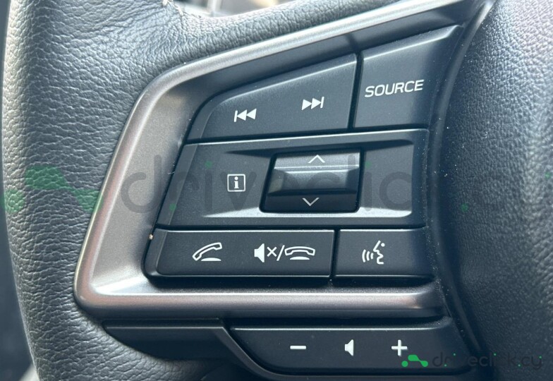 Subaru Impreza Белый
