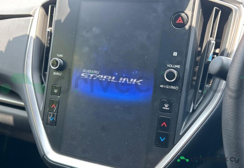 Subaru Impreza Белый