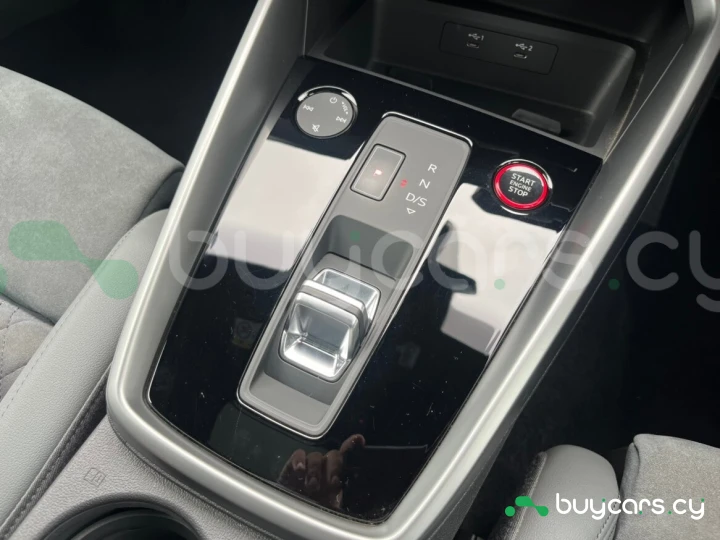 Audi S3 Sportback Черный