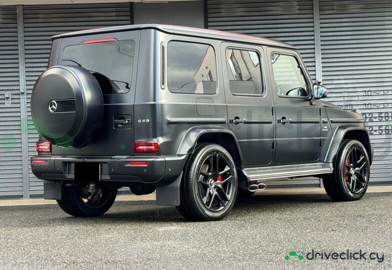 Mercedes G-class Black