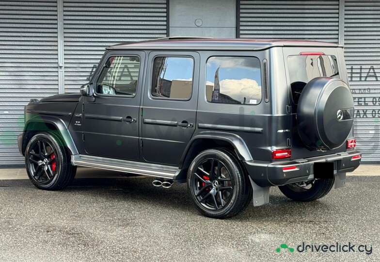 Mercedes G-class Black