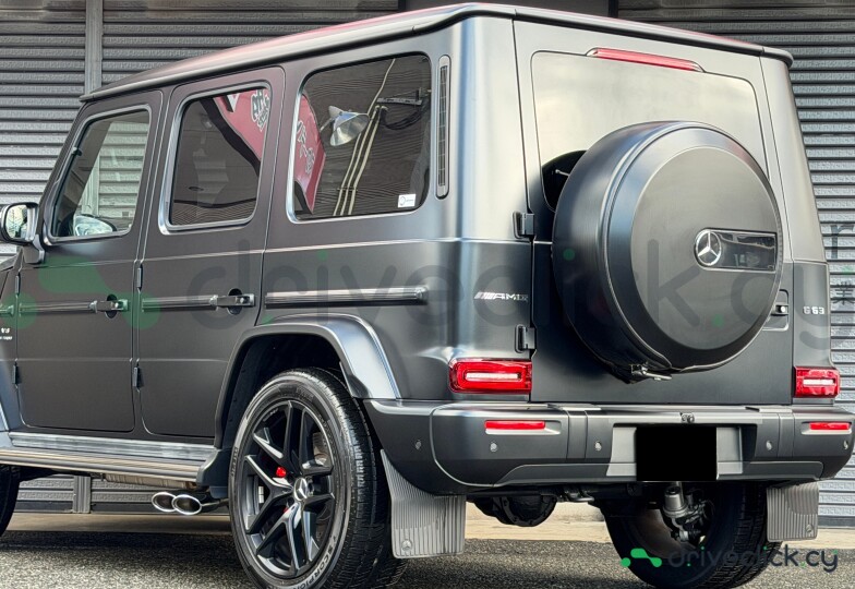 Mercedes G-class Black