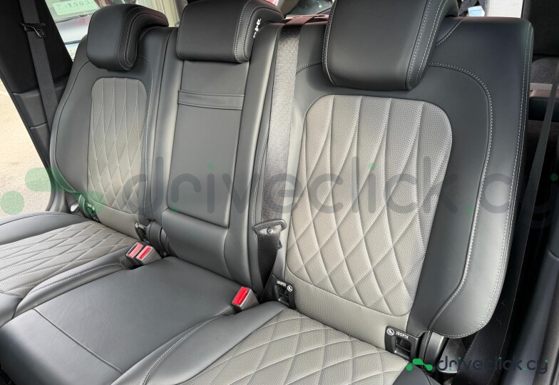 Mercedes G-class Black