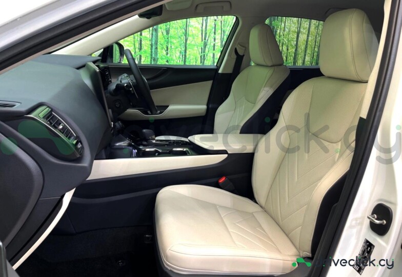 Lexus NX White