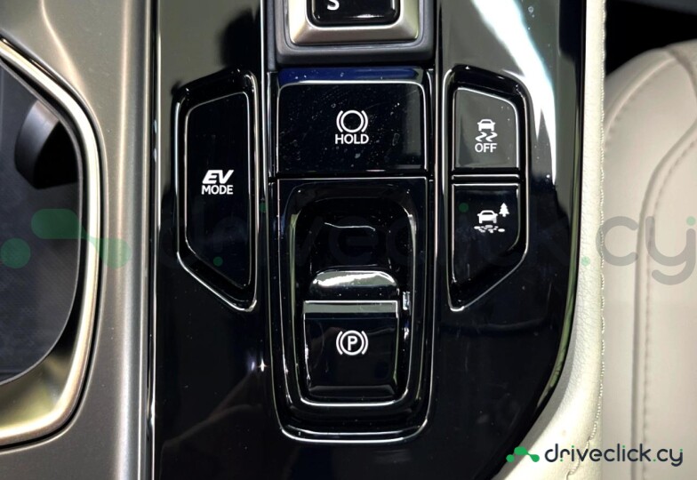 Lexus NX White