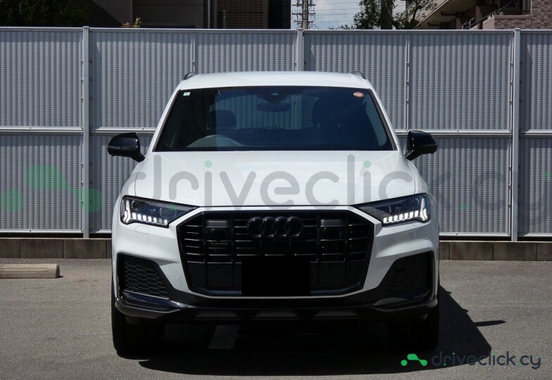 Audi Q7 White