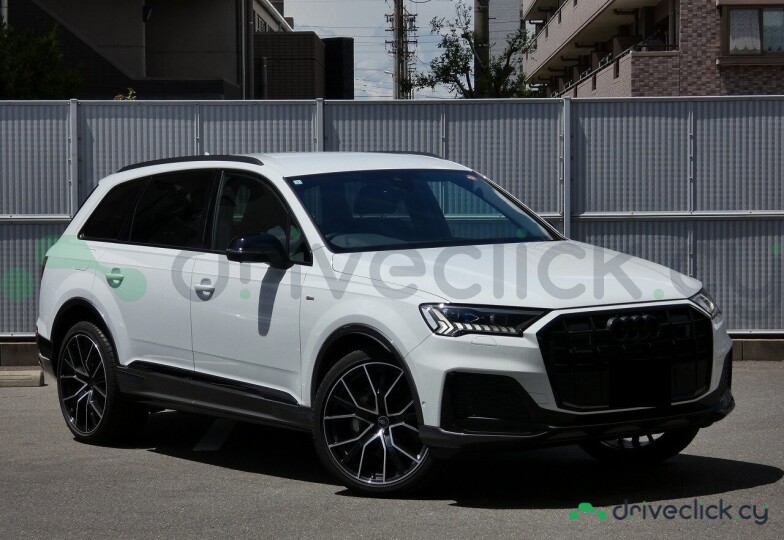 Audi Q7 White