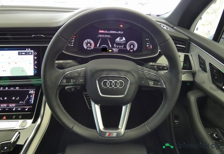 Audi Q7 White