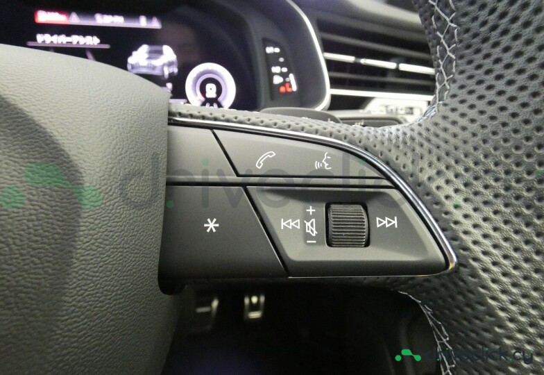 Audi Q7 White