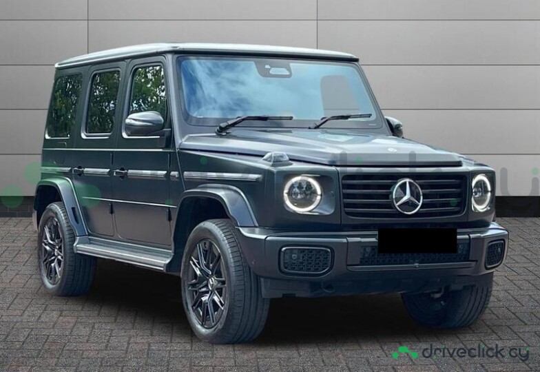 Mercedes G-class Black