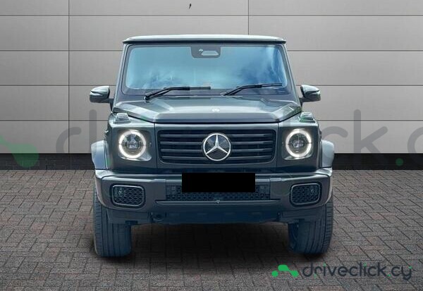 Mercedes G-class Black
