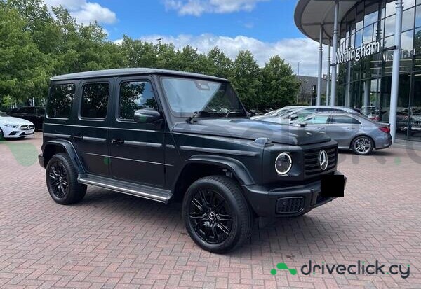Mercedes G-class Black