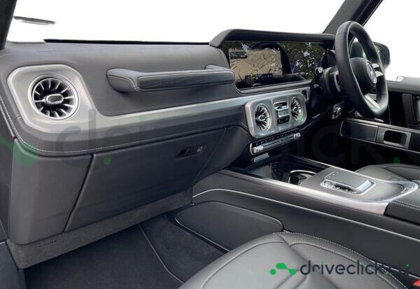 Mercedes G-class Black