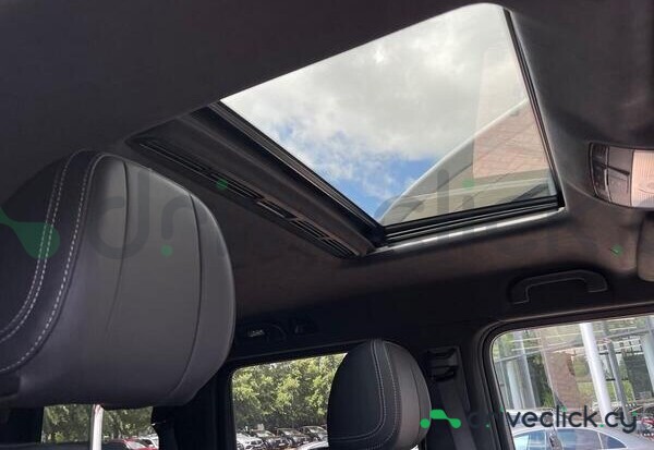 Mercedes G-class Black