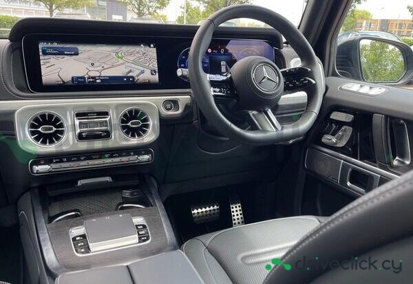 Mercedes G-class Black