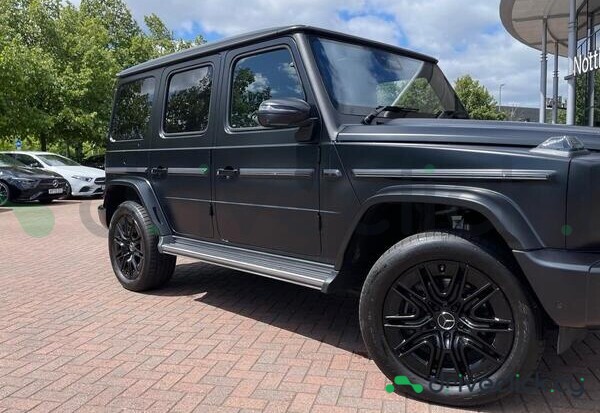 Mercedes G-class Black