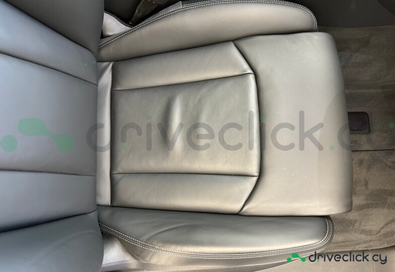 Audi Q7 Grey
