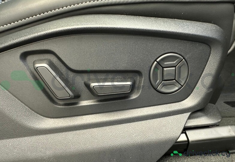 Audi Q7 Grey