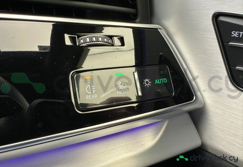 Audi Q7 Grey