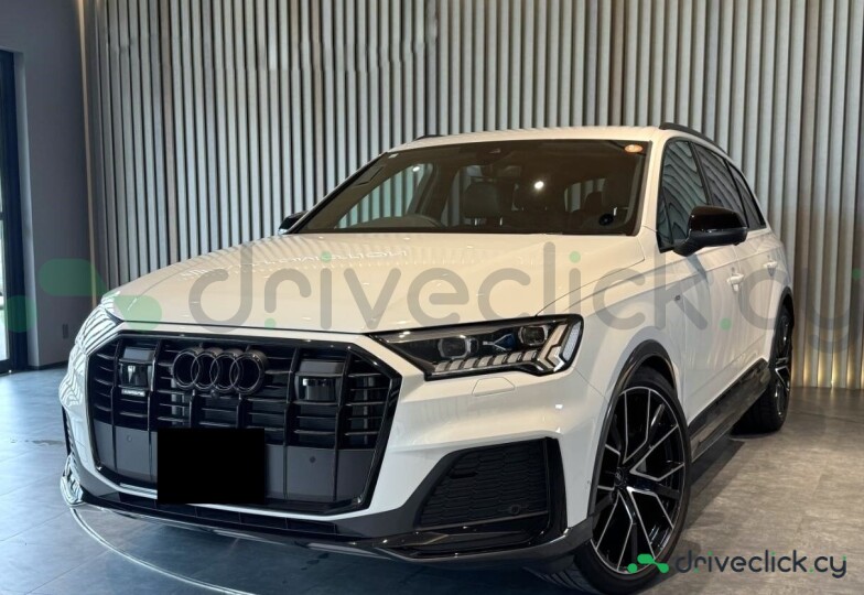 Audi Q7 White