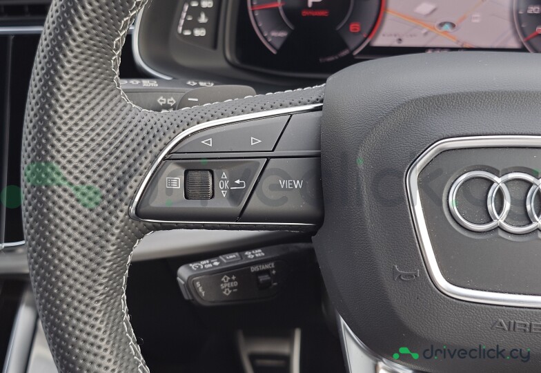 Audi Q7 Grey