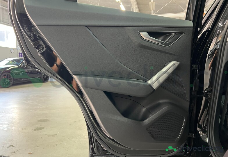 Audi Q2 Black