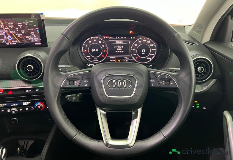 Audi Q2 Black