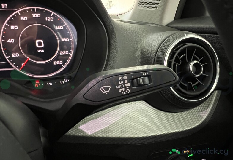 Audi Q2 Black
