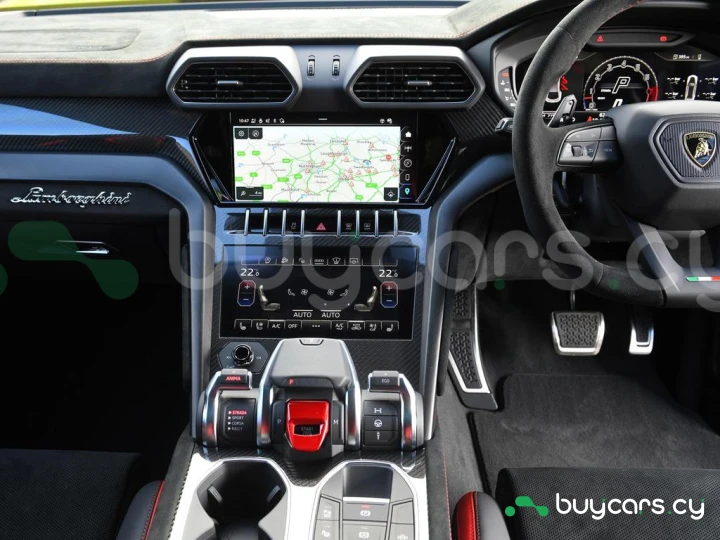 Lamborghini Urus Синий