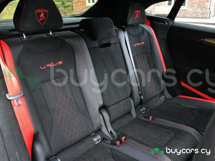 Lamborghini Urus Синий